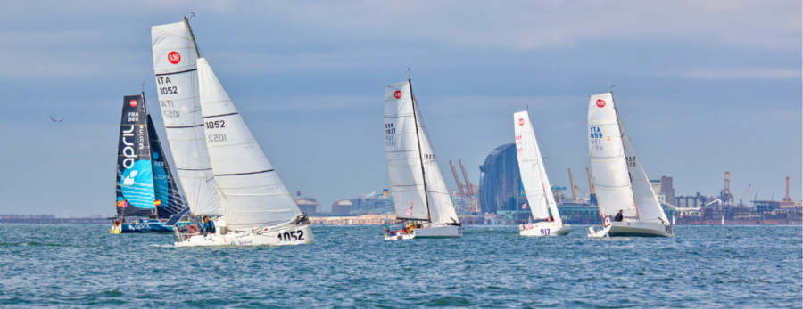 Ja ha salpat la 4a edició de la regata Solo Med!
