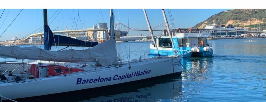 Els alumnes de l’Institut Jaume Balmes gaudeixen del premi de clausura del programa “22 dies en 22 peus”
