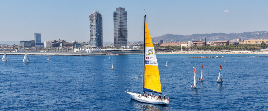 Les veles grogues van omplir el litoral català amb Veles al Mar coincidint amb el Grand Départ, promovent inclusió i participació ciutadana.